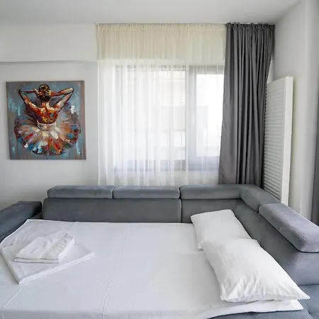 Blue Paradise Apartment Mamaia