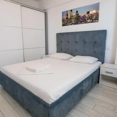 Blue Paradise Apartment